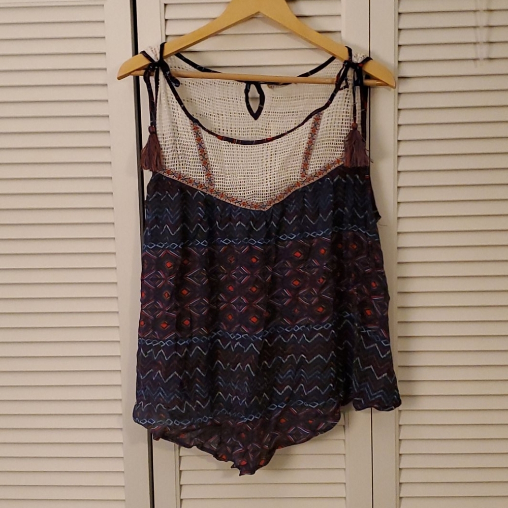 BNWT Democracy Tank